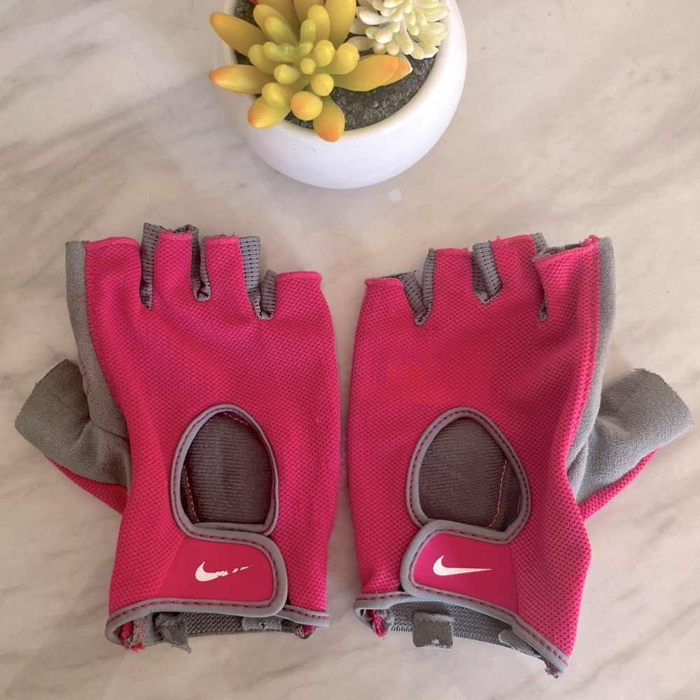 Nike Pink and Gray Lifting Exercise Gloves